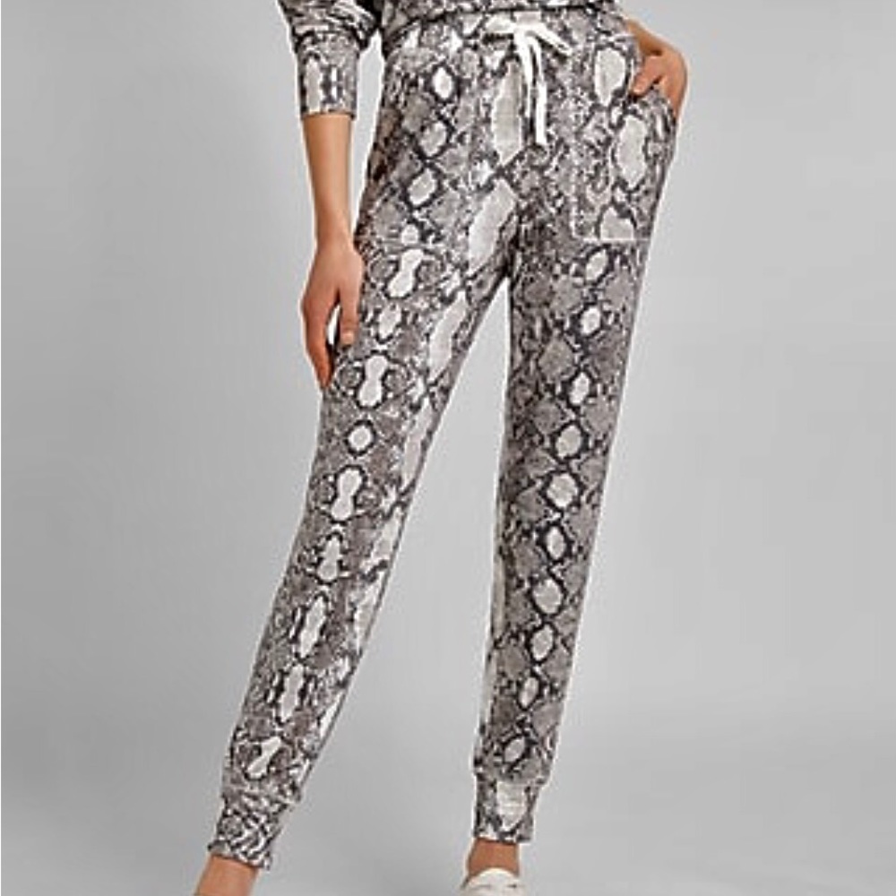 Express Cozy Snakeskin Drawstring Jogger Pants